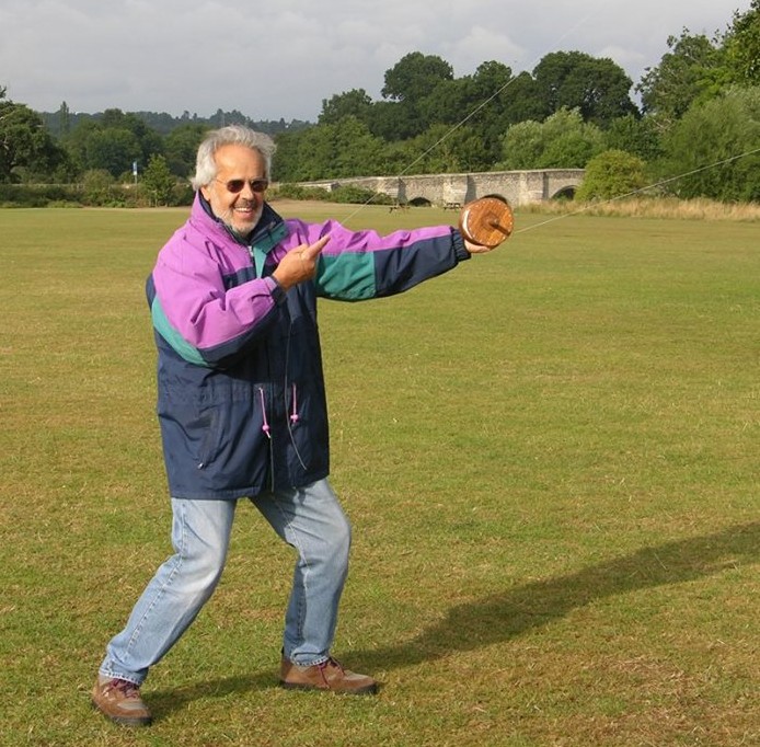 Ron Dell - kite rescue Teston 2006